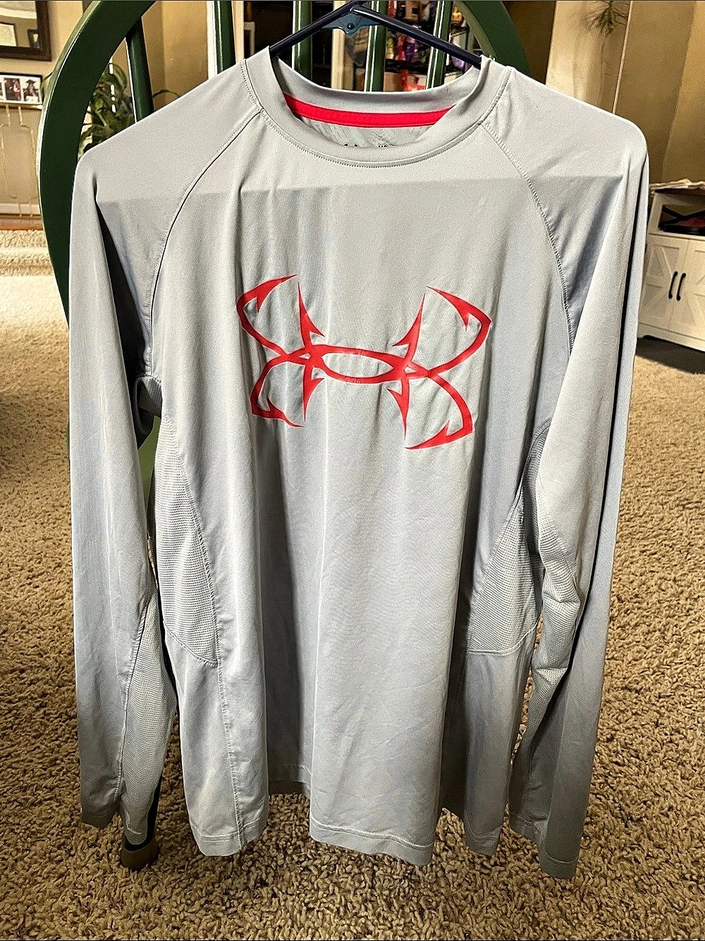Under Armour HeatGear Loose Long Sleeve Shirt Long Sleeve Athletic Shirt in Gray